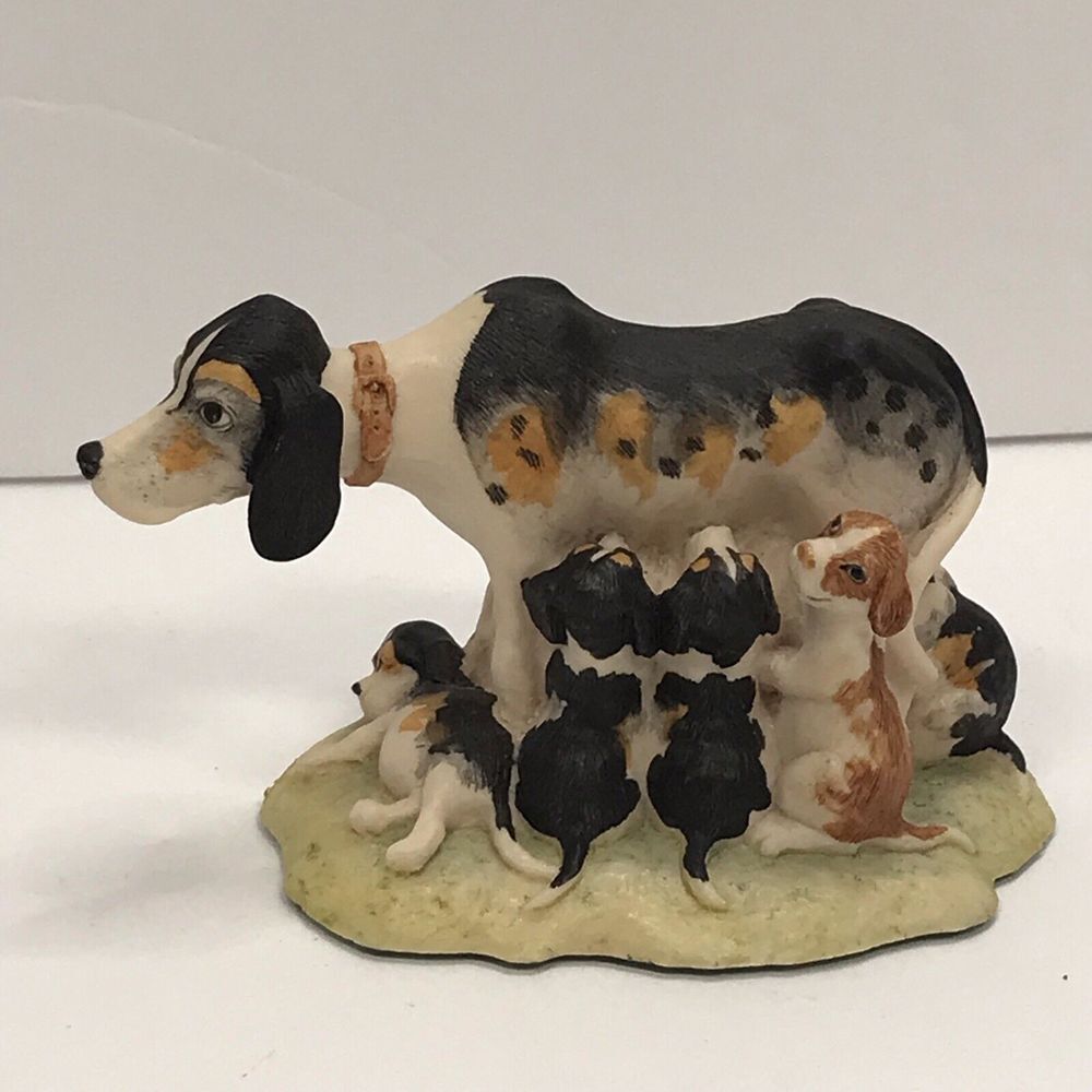 Happy Hour by Lowell Davis‎ feeding her pups farm figurine etc 1987 - Picture 7 of 7